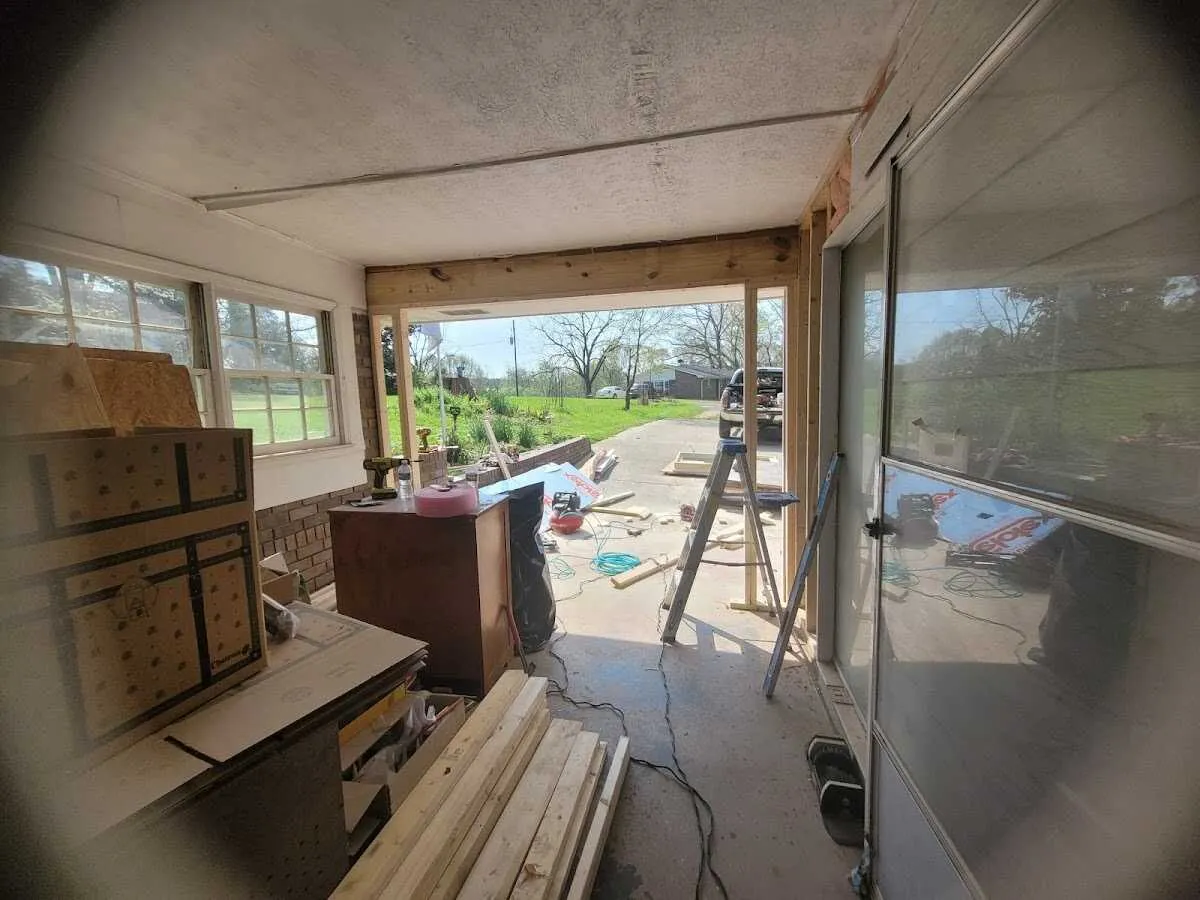 Air movers and dehumidifier for Water Mitigation Services in Homestead